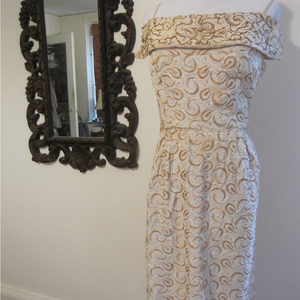 Chic Strapless Cream and Gold Dress